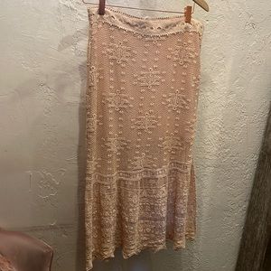 Jens pirate booty Beige blush crochet lace skirt